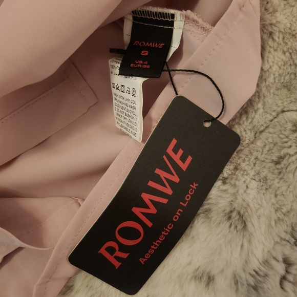 SHEIN Pale Pink with Black Contrast Binding Bow Front Puff Sleeve Size S - Picture 6 of 8